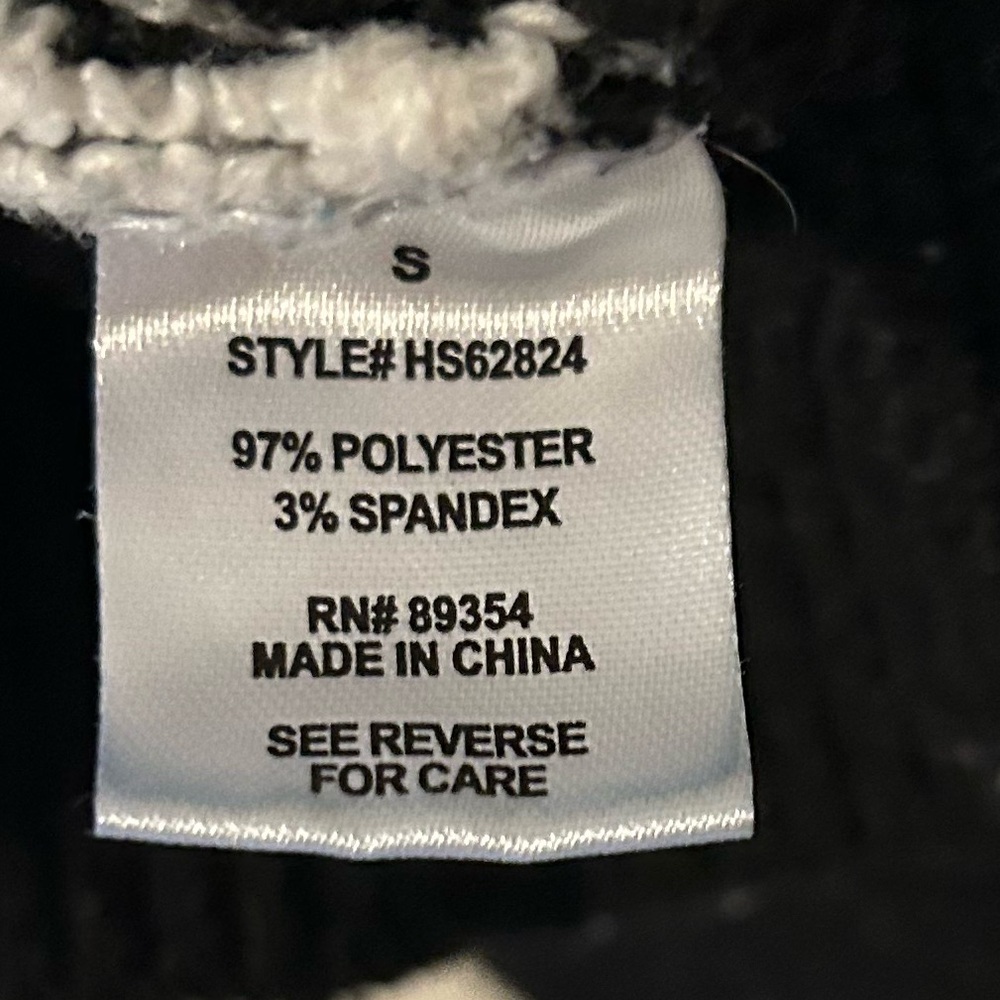 Sweater - Picture 5 of 5